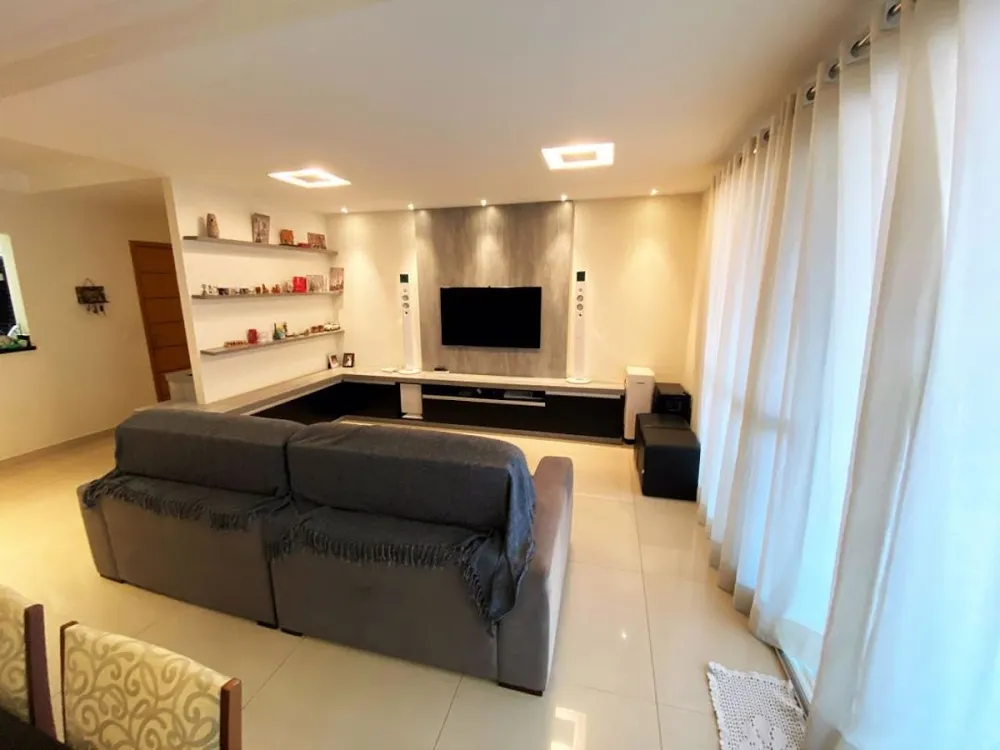Apartamento, 3 quartos, 140 m² - Foto 3