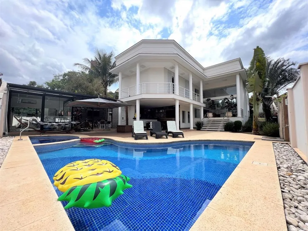 Casa, 4 quartos, 323 m² - Foto 1