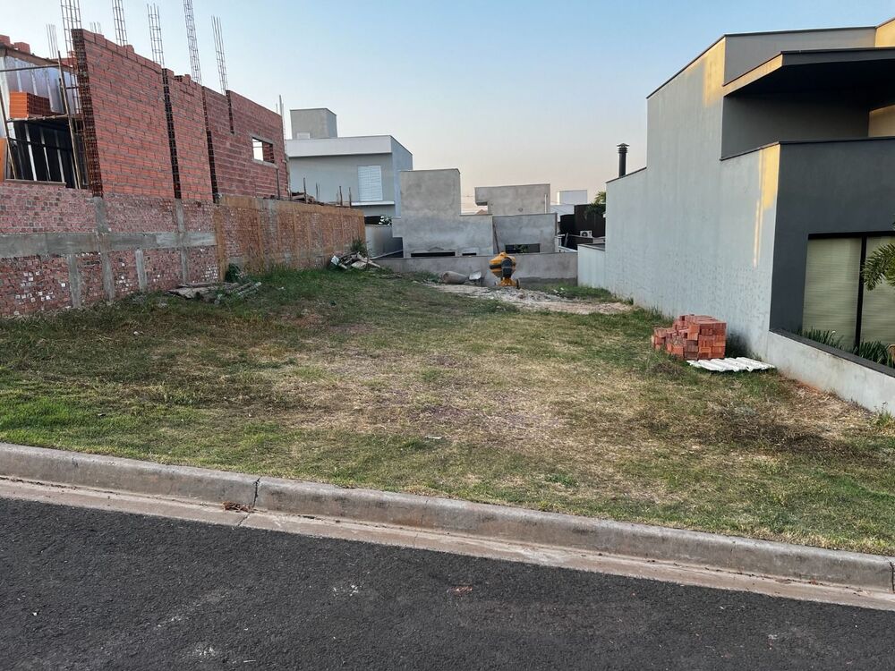 Loteamento e Condomínio, 260 m² - Foto 1