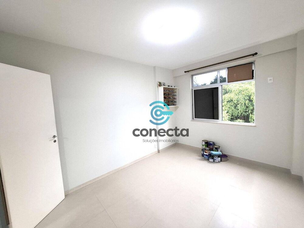 Apartamento à venda com 2 quartos, 70m² - Foto 3