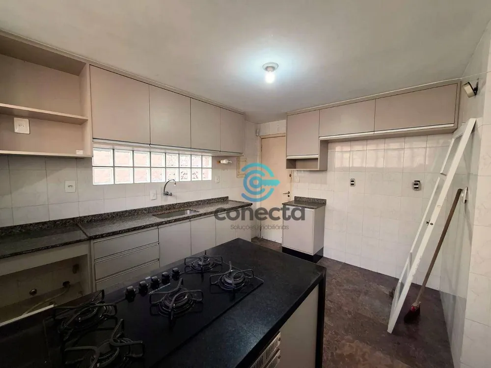 Casa, 4 quartos, 240 m² - Foto 10