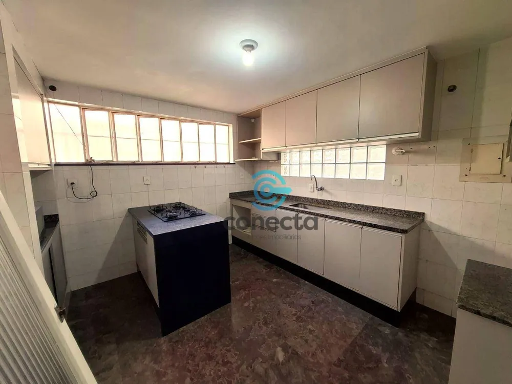 Casa, 4 quartos, 240 m² - Foto 11