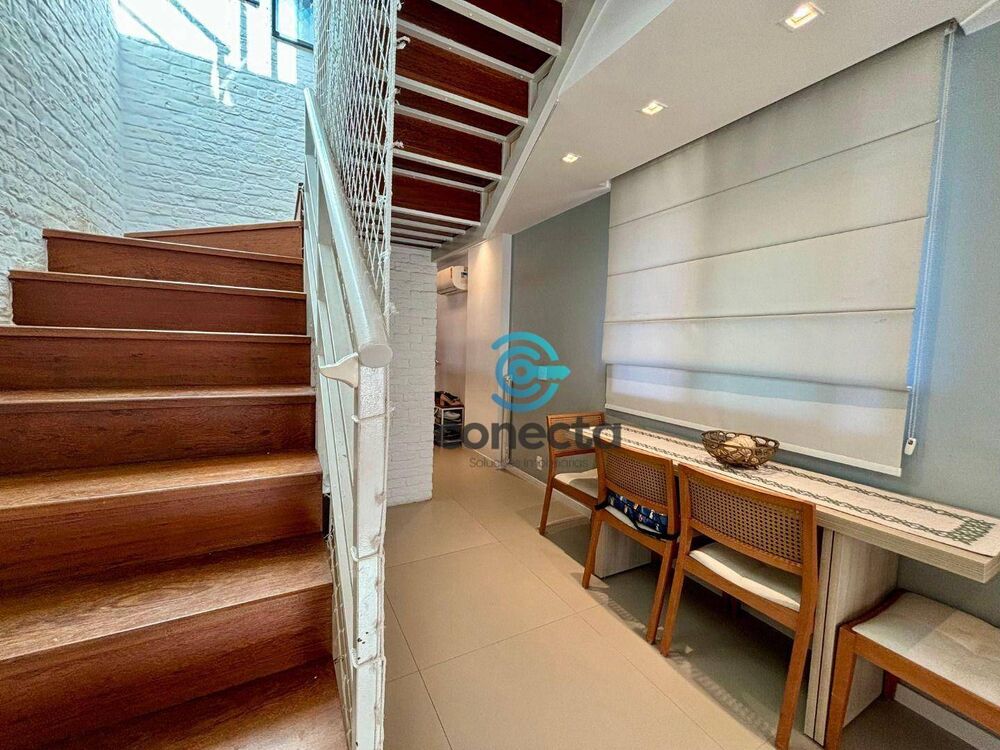 Cobertura à venda com 3 quartos, 180m² - Foto 1