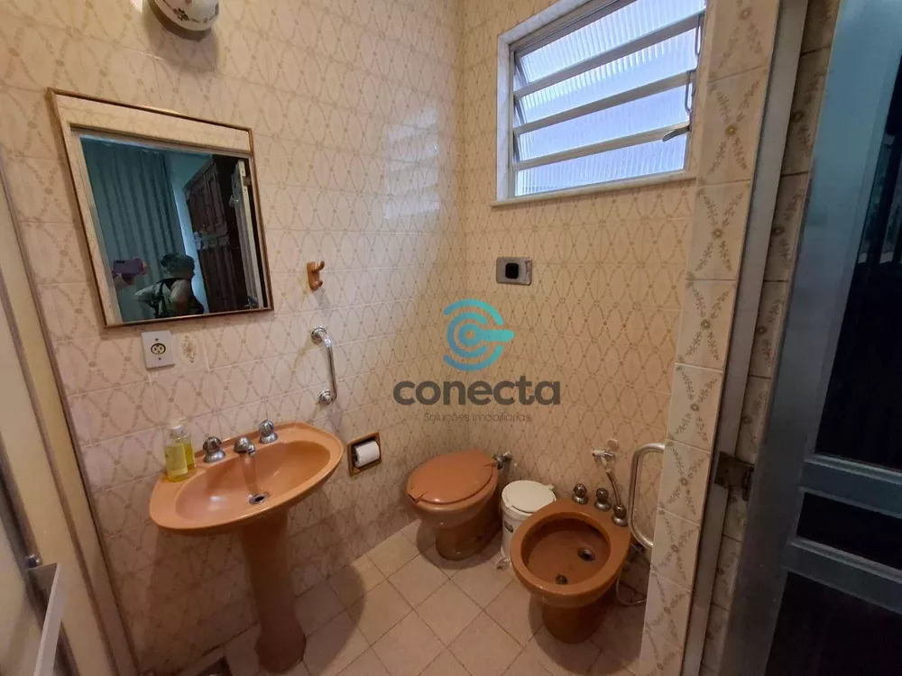 Casa, 4 quartos, 229 m² - Foto 1