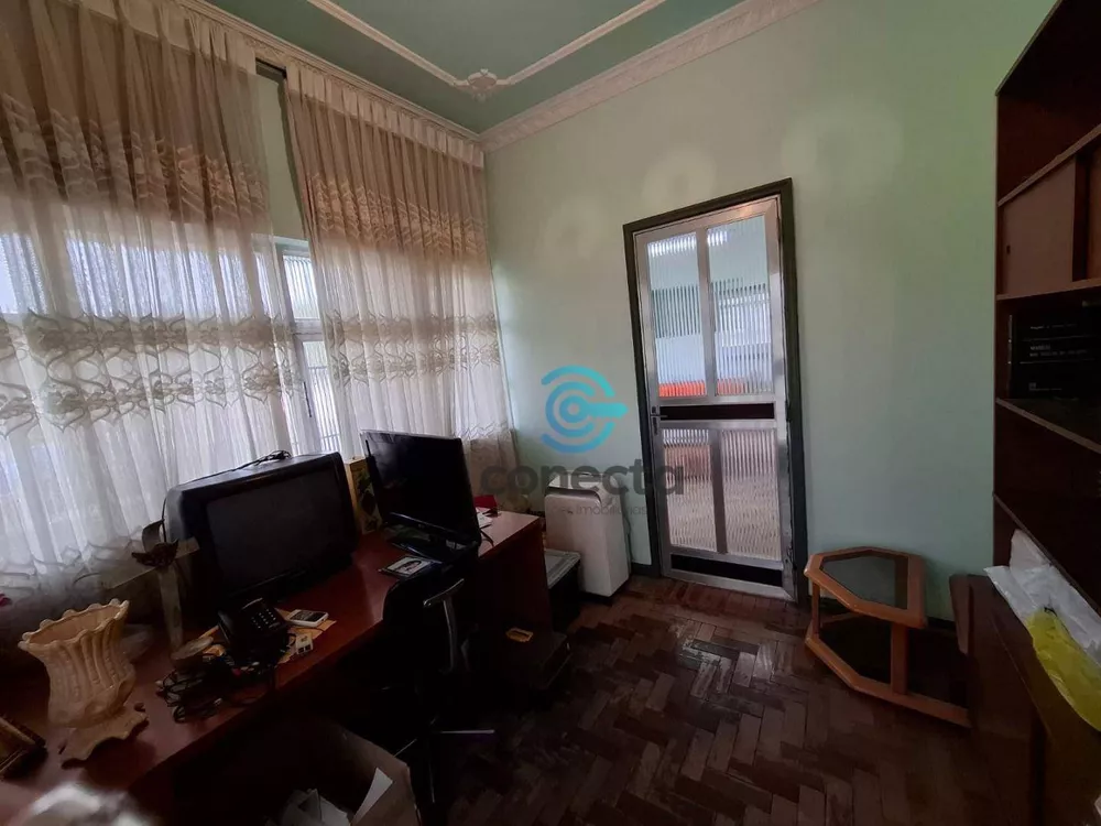 Casa, 4 quartos, 229 m² - Foto 3