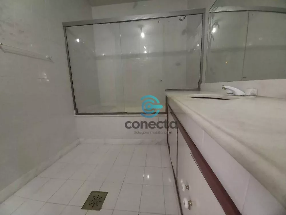 Casa, 4 quartos, 240 m² - Foto 28