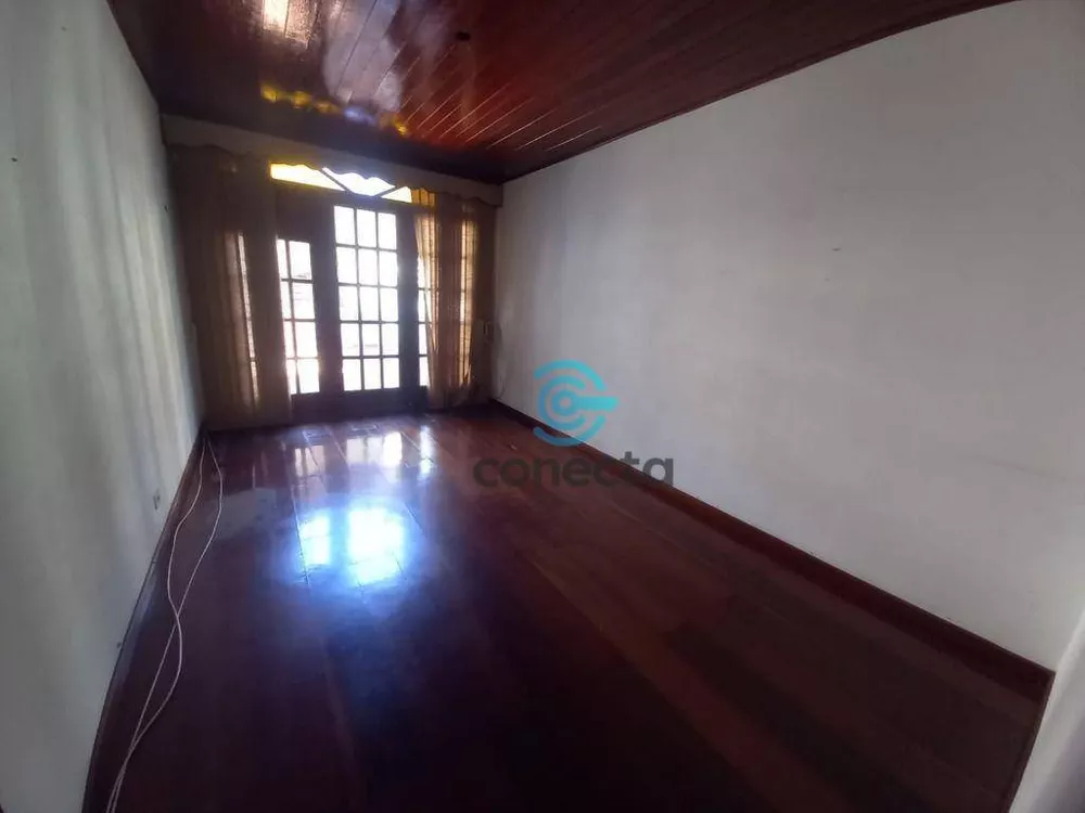 Casa, 4 quartos, 240 m² - Foto 30
