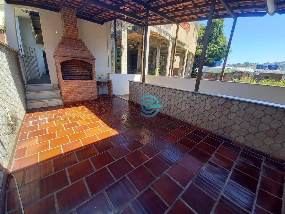 Casa, 4 quartos, 240 m² - Foto 29