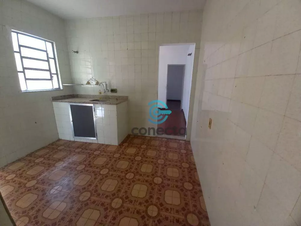 Casa, 4 quartos, 240 m² - Foto 3