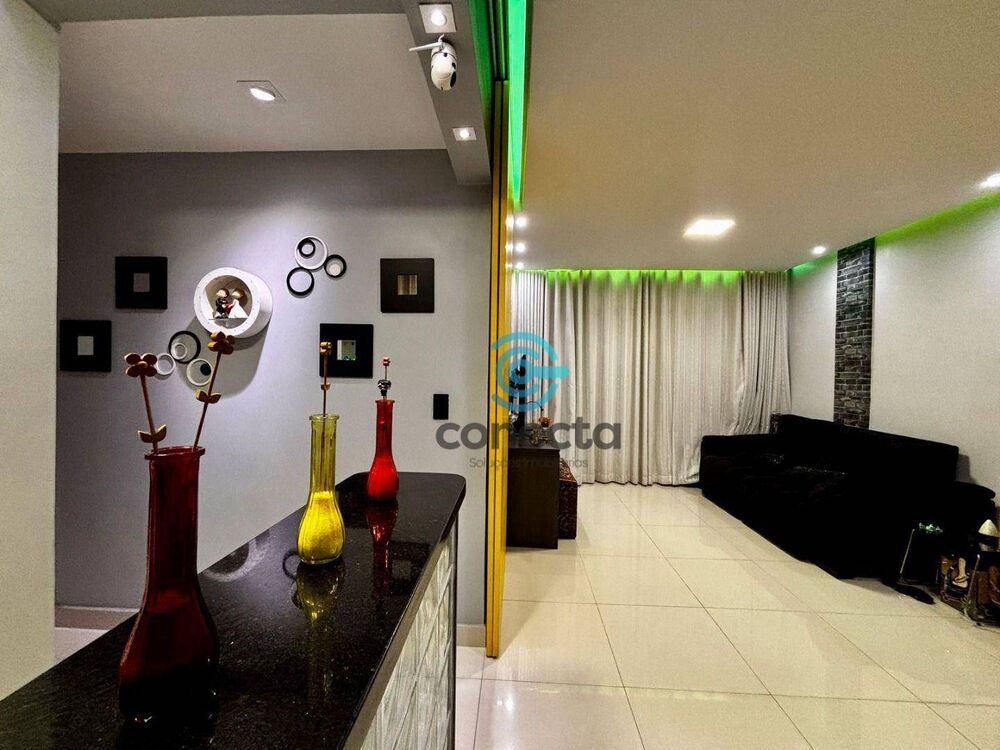 Apartamento, 3 quartos, 130 m² - Foto 1