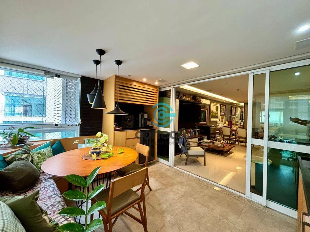 Apartamento, 4 quartos, 197 m² - Foto 1