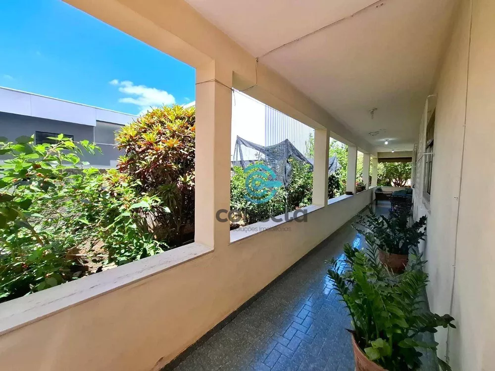 Casa, 7 quartos, 179 m² - Foto 3