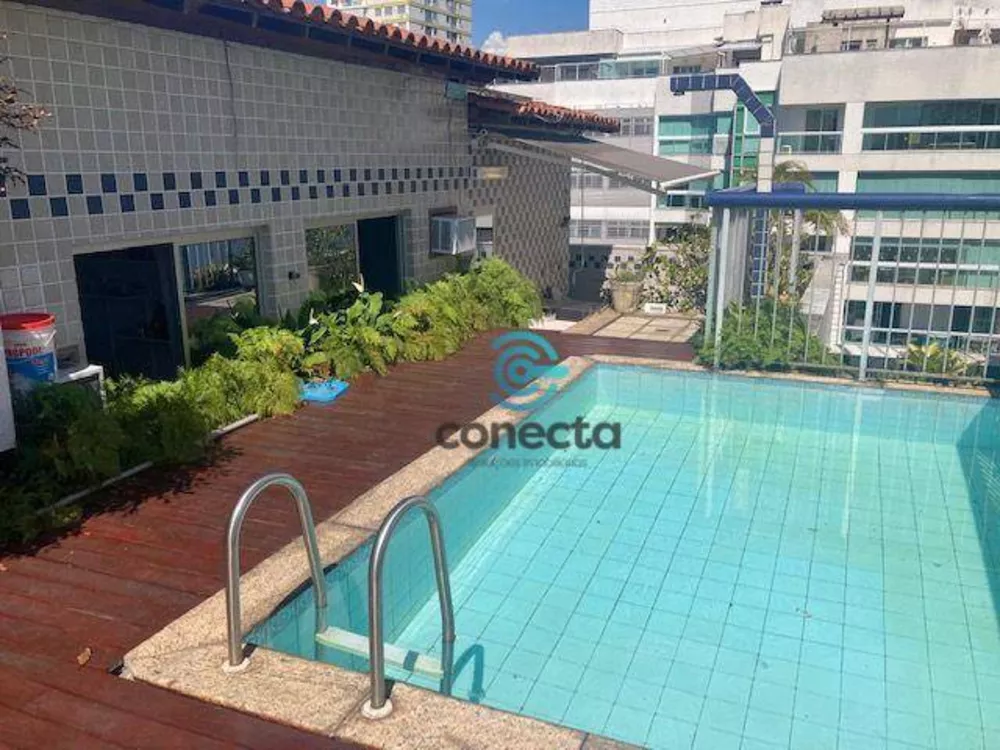 Cobertura à venda com 3 quartos, 225m² - Foto 1