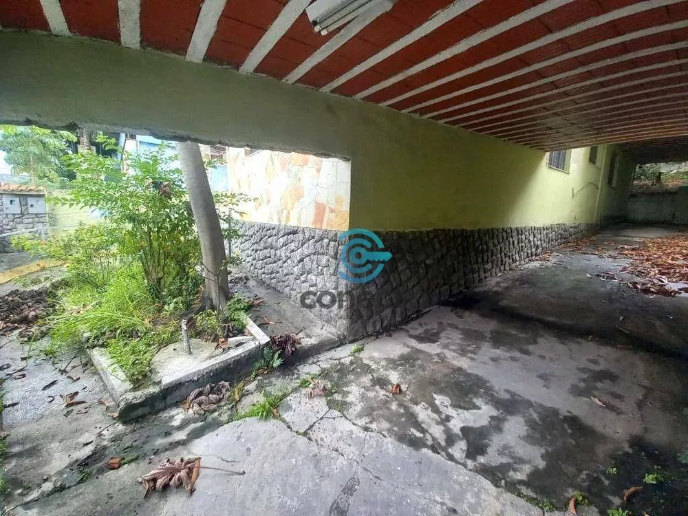 Casa, 5 quartos, 208 m² - Foto 3