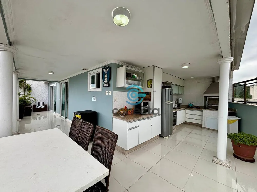 Cobertura, 4 quartos, 226 m² - Foto 3