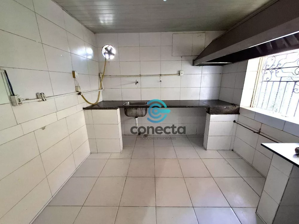 Casa à venda e aluguel com 2 quartos, 90m² - Foto 4