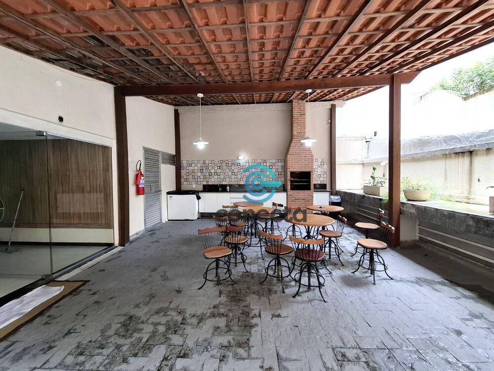 Apartamento para alugar com 3 quartos, 130m² - Foto 4