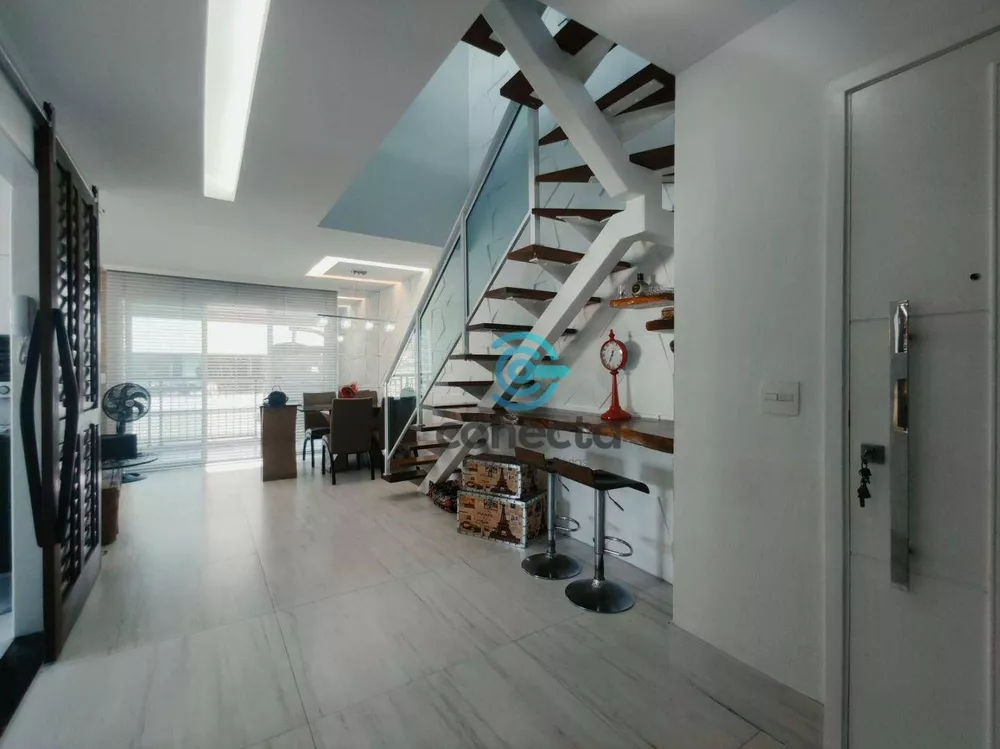 Cobertura, 3 quartos, 250 m² - Foto 4