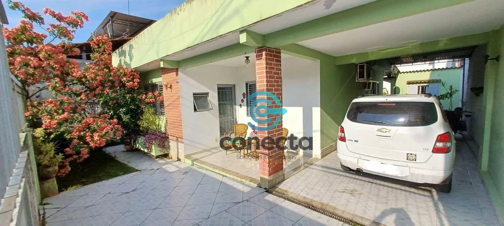 Casa à venda com 3 quartos, 157m² - Foto 1