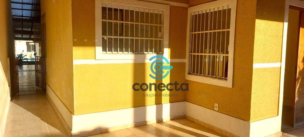 Casa à venda com 4 quartos, 100m² - Foto 1