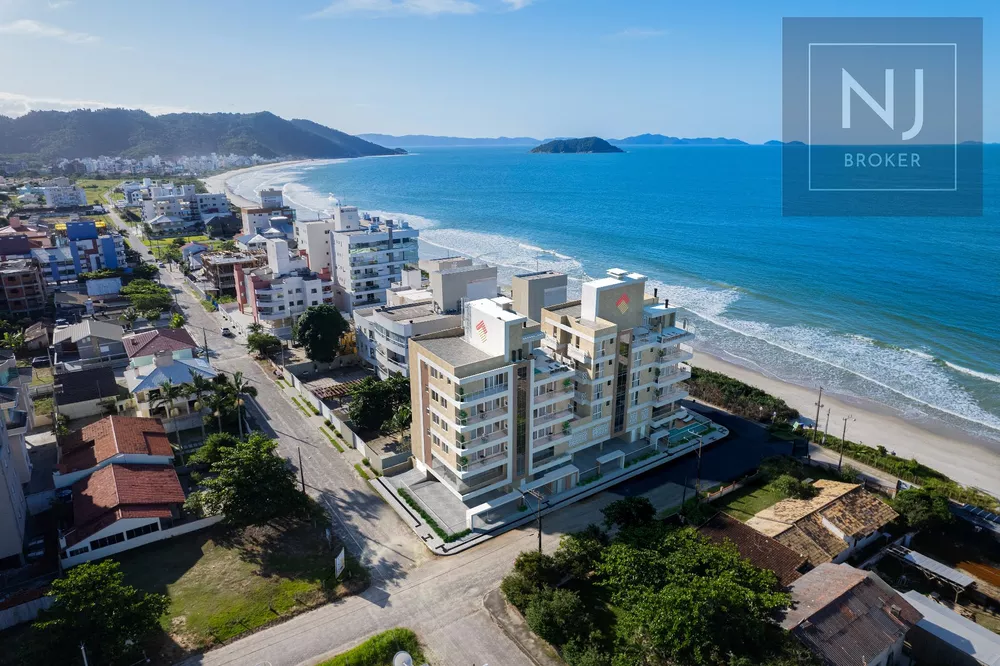 Cobertura, 4 quartos, 215 m² - Foto 1