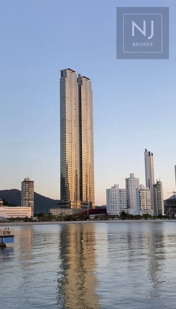 Apartamento, 4 quartos, 261 m² - Foto 1