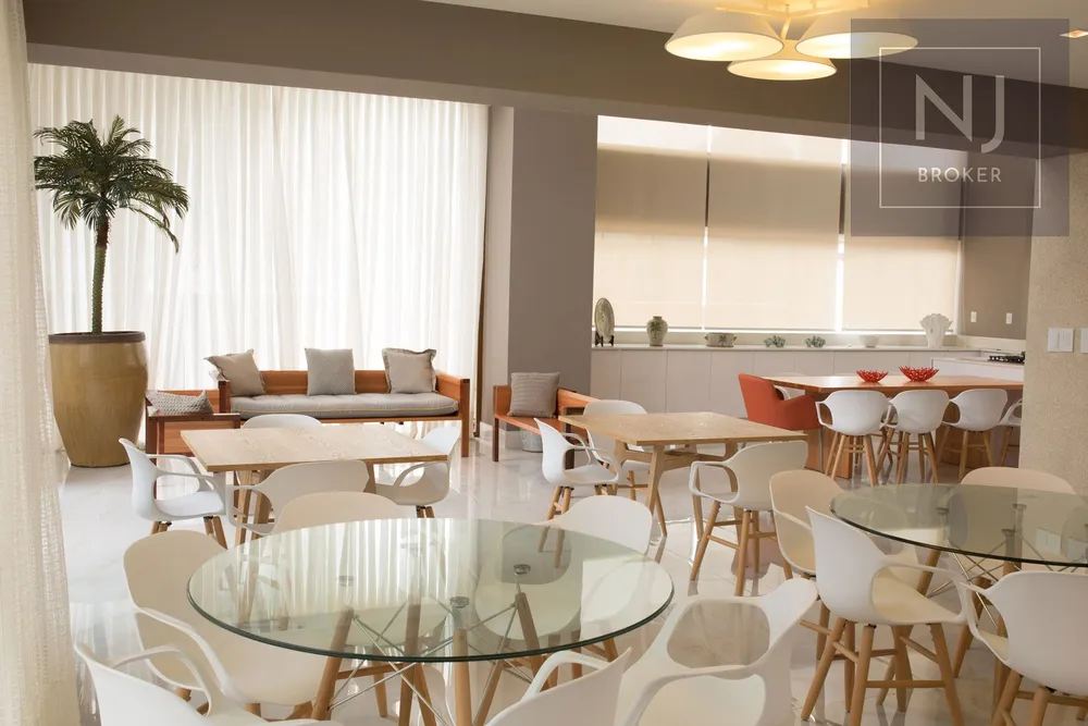 Cobertura, 4 quartos, 369 m² - Foto 2