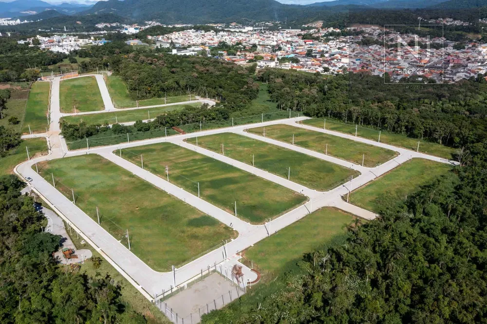 Terreno, 200 m² - Foto 1