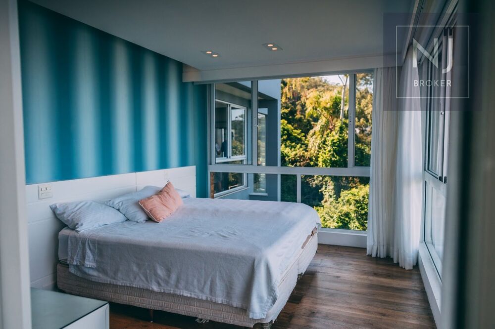 Casa de Condomínio à venda com 6 quartos, 1350m² - Foto 24