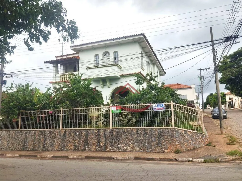 Casa, 5 quartos - Foto 1