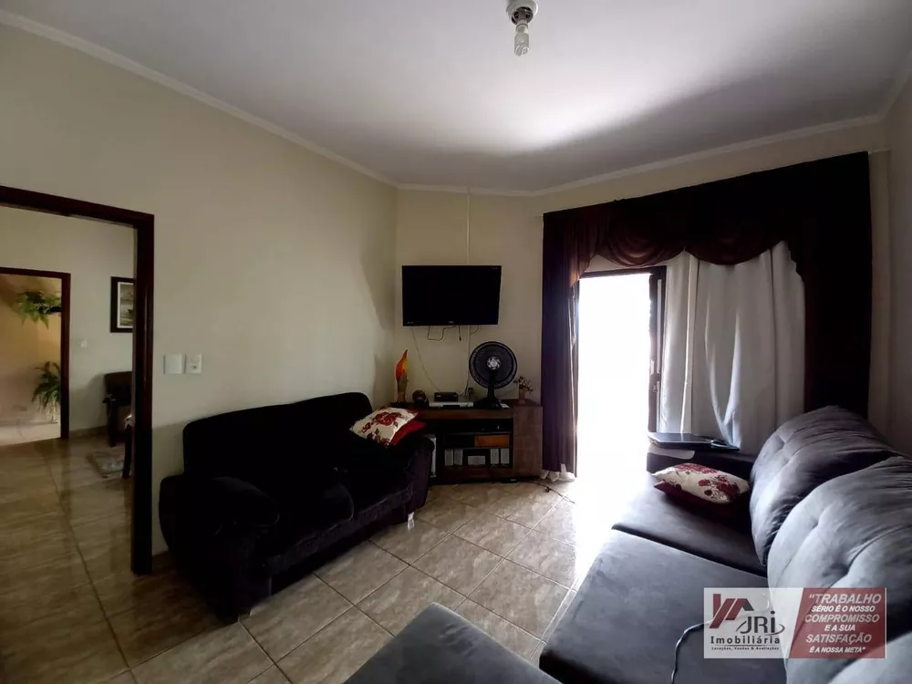 Casa à venda com 3 quartos, 250M2 - Foto 5