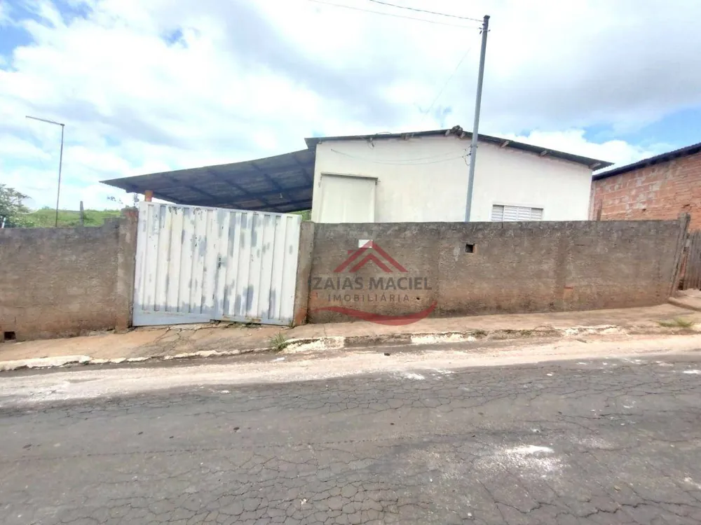 Casa, 2 quartos, 76 m² - Foto 1