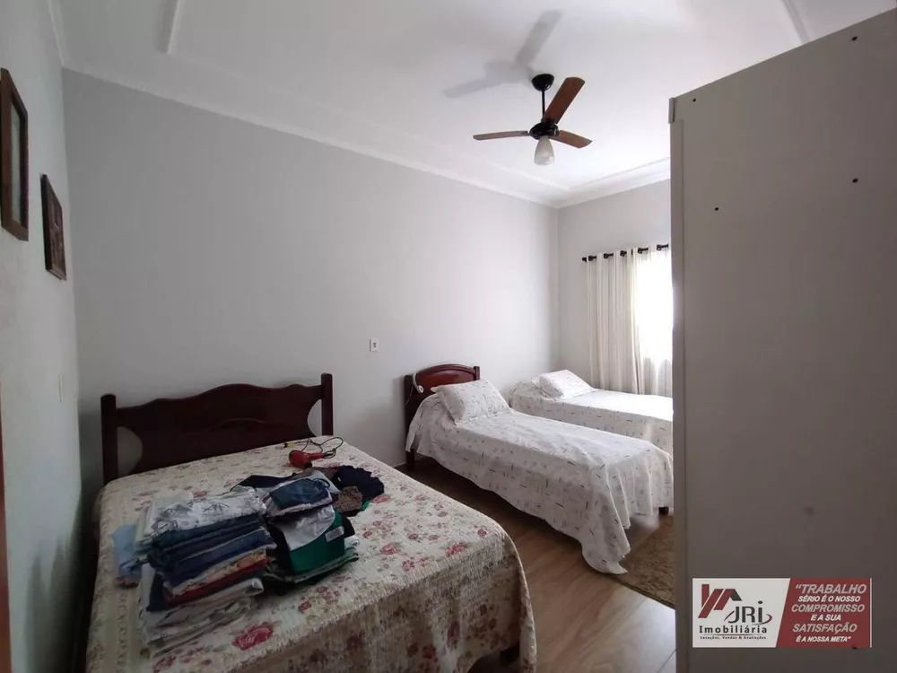 Chácara, 4 quartos, 2250 m² - Foto 13