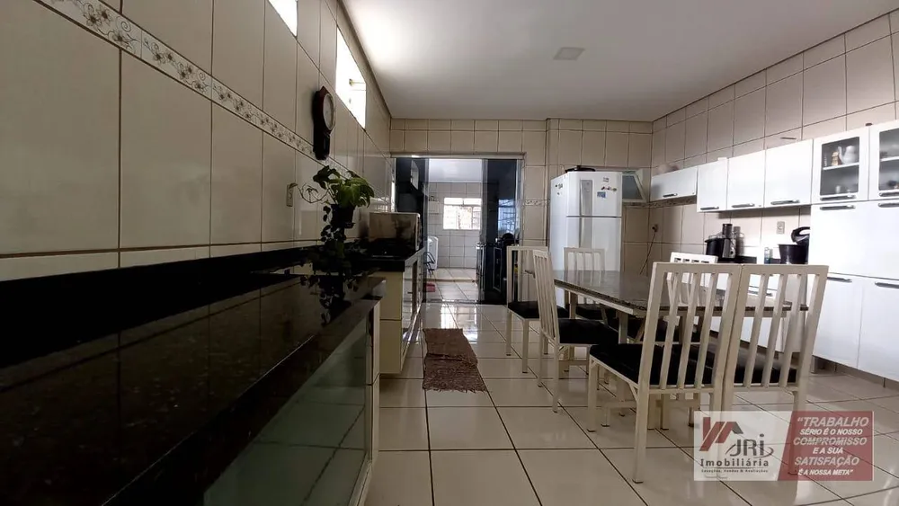 Casa, 3 quartos, 200 m² - Foto 5