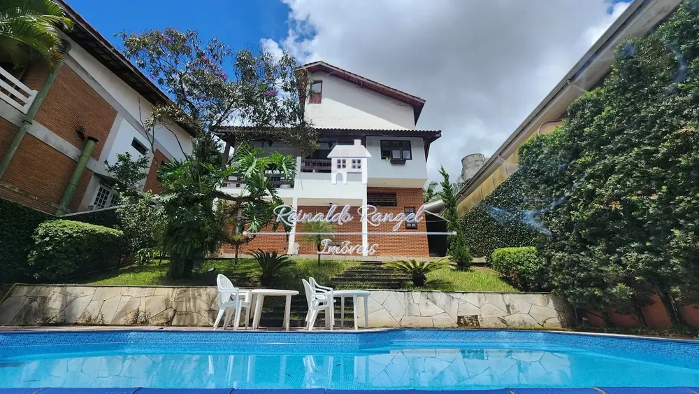 Casa, 3 quartos, 252 m² - Foto 1