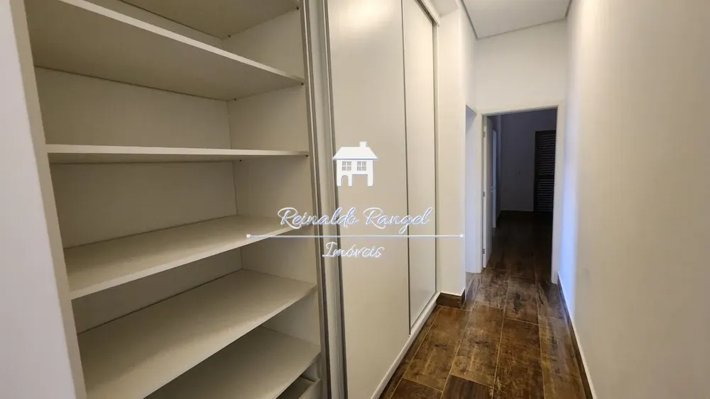 Casa, 3 quartos, 203 m² - Foto 1