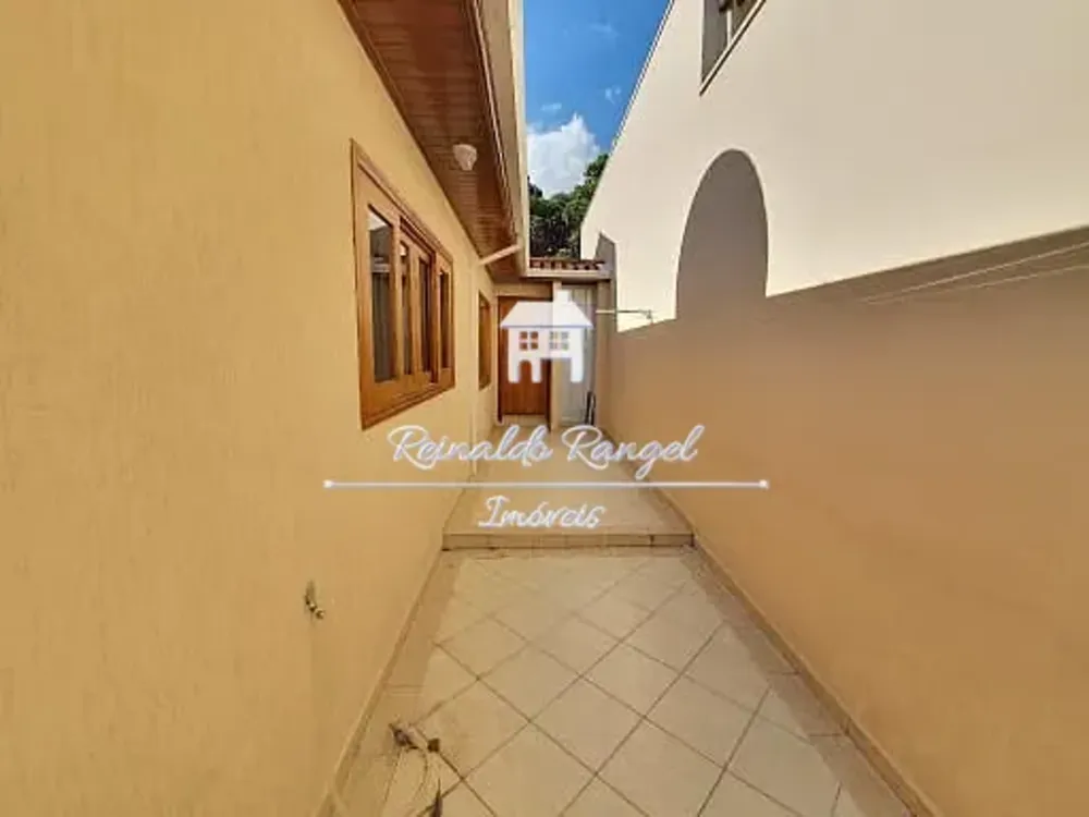 Casa, 3 quartos, 200 m² - Foto 4