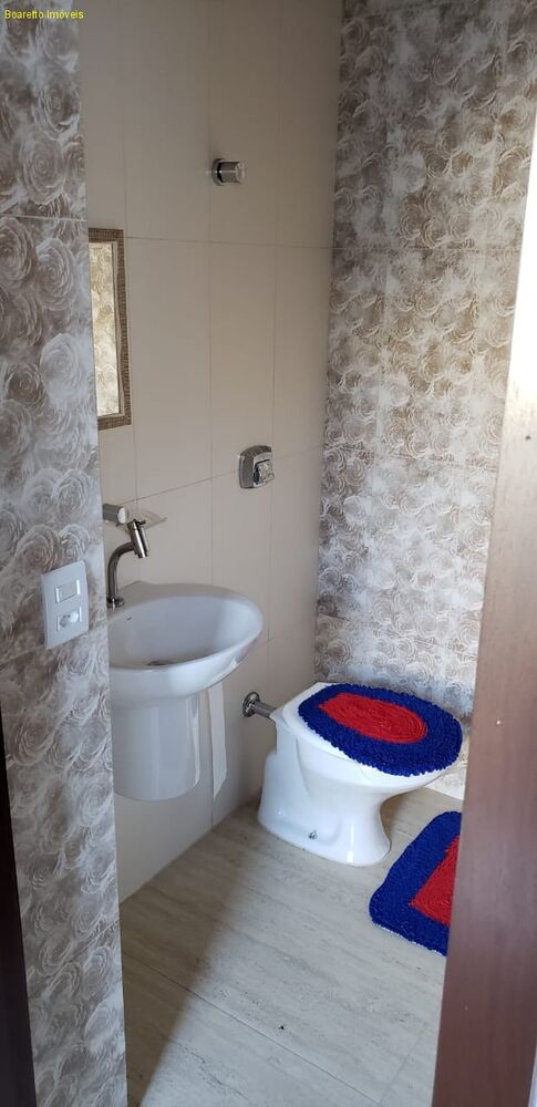 Prédio Inteiro para alugar com 3 quartos, 240m² - Foto 4