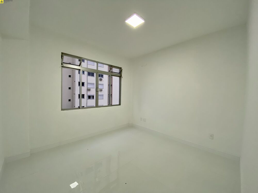 Apartamento para alugar com 5 quartos, 152m² - Foto 25