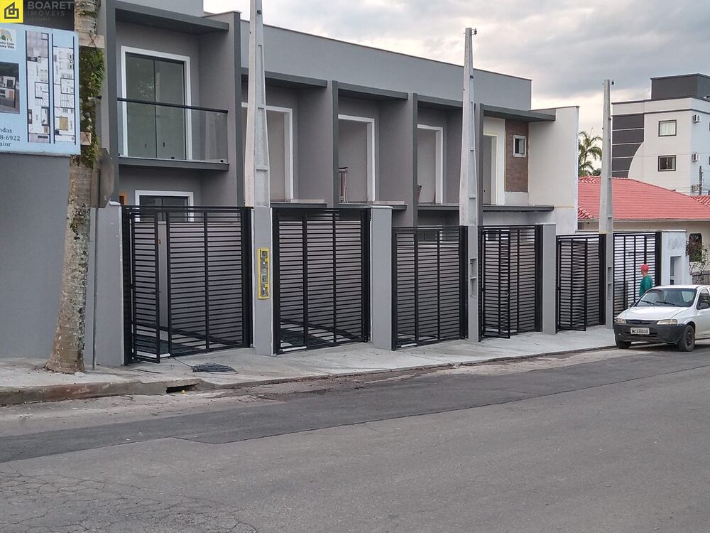 Casa, 3 quartos, 99 m² - Foto 2