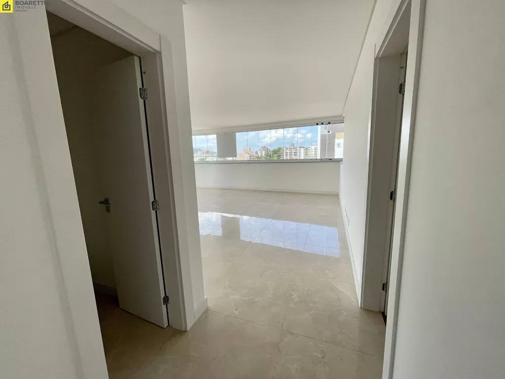 Apartamento, 3 quartos, 194 m² - Foto 3