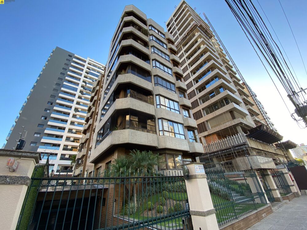 Apartamento, 3 quartos, 212 m² - Foto 1