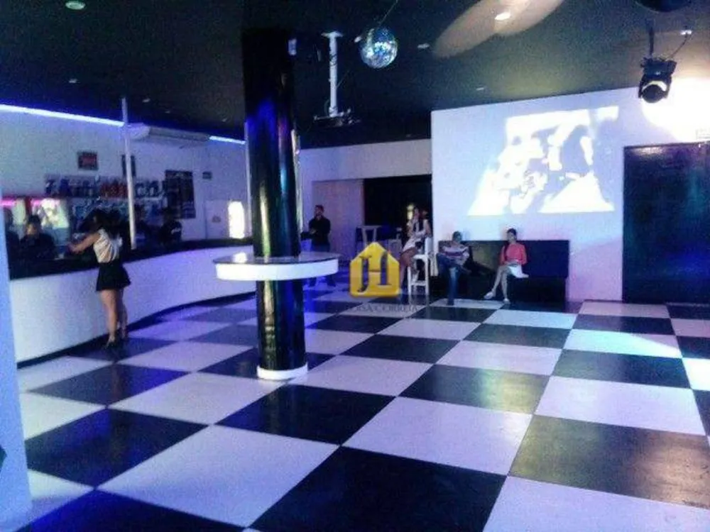 Loja-Salão, 570 m² - Foto 1