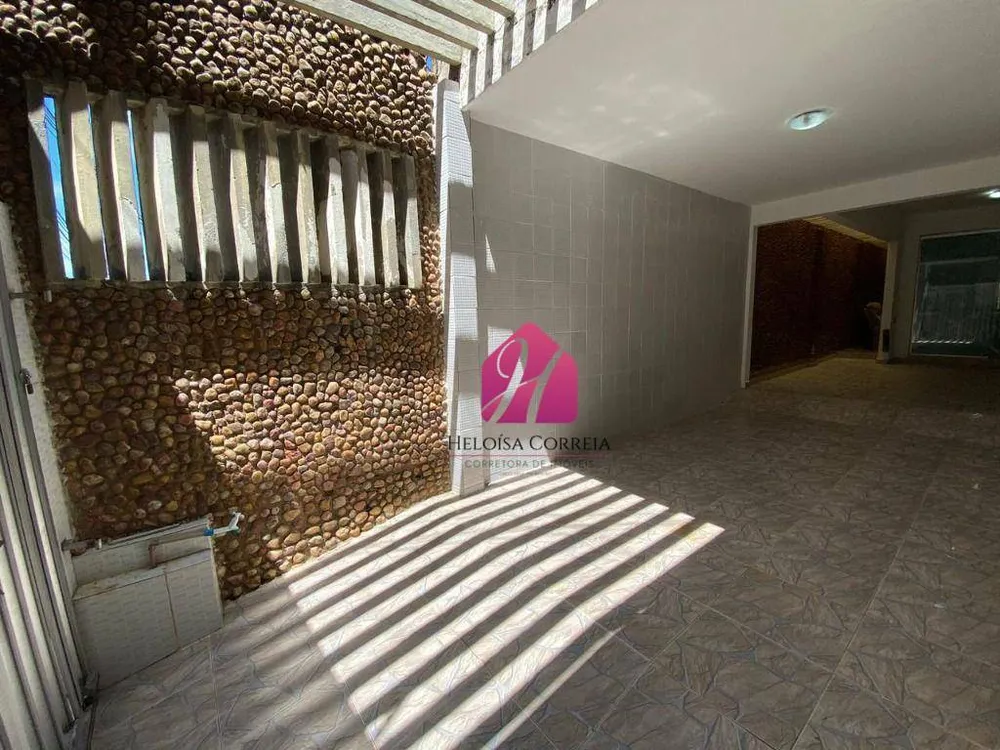 Casa, 3 quartos, 186 m² - Foto 2