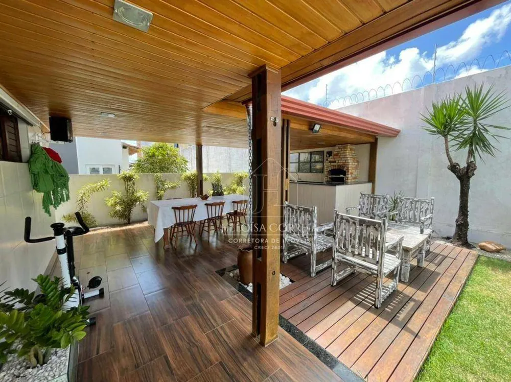 Casa, 4 quartos, 230 m² - Foto 1