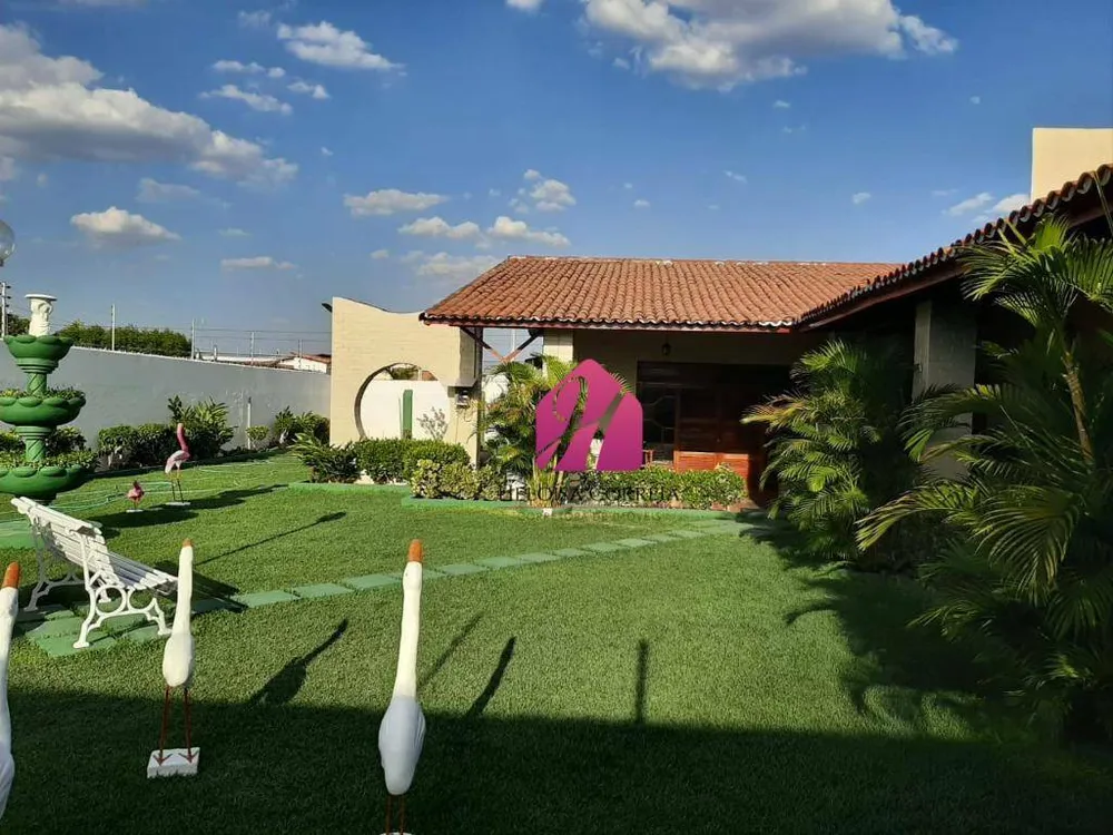 Casa, 4 quartos, 384 m² - Foto 1