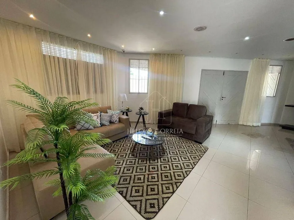 Casa, 3 quartos, 258 m² - Foto 1