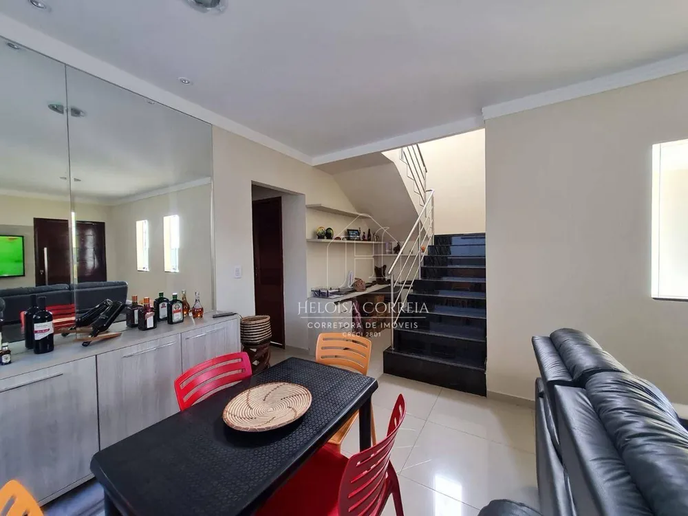 Casa, 3 quartos, 204 m² - Foto 3