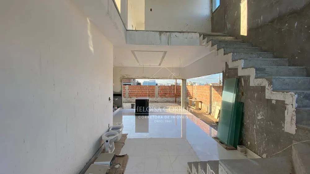 Casa, 4 quartos, 168 m² - Foto 3