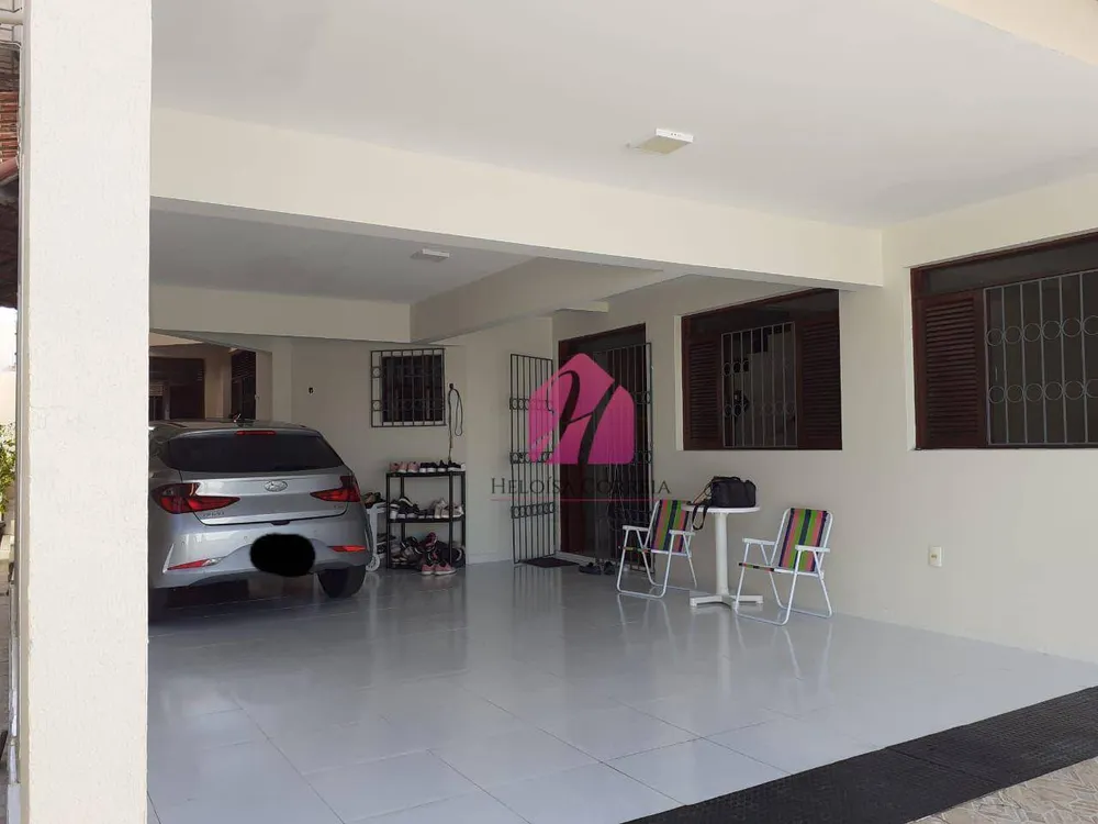 Casa, 4 quartos, 240 m² - Foto 1